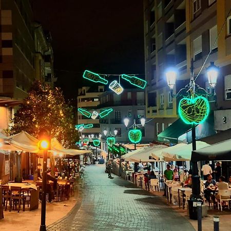 Apartamento Atico De Diseno En El Centro Oviedo Exterior foto