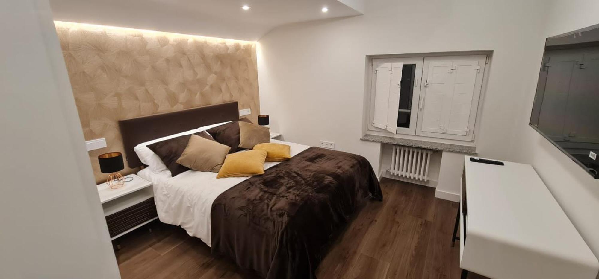 Apartamento Atico De Diseno En El Centro Oviedo Exterior foto